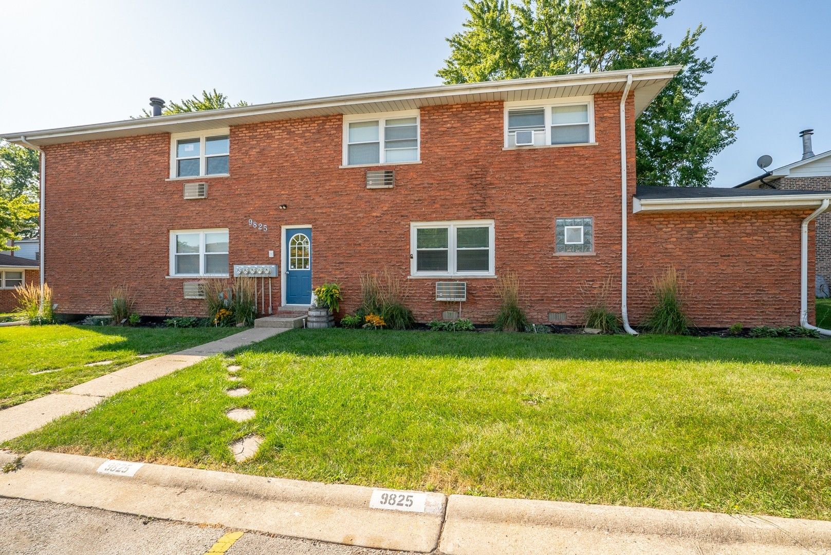 9825 El Cameno Lane — Orland Park, IL 60462