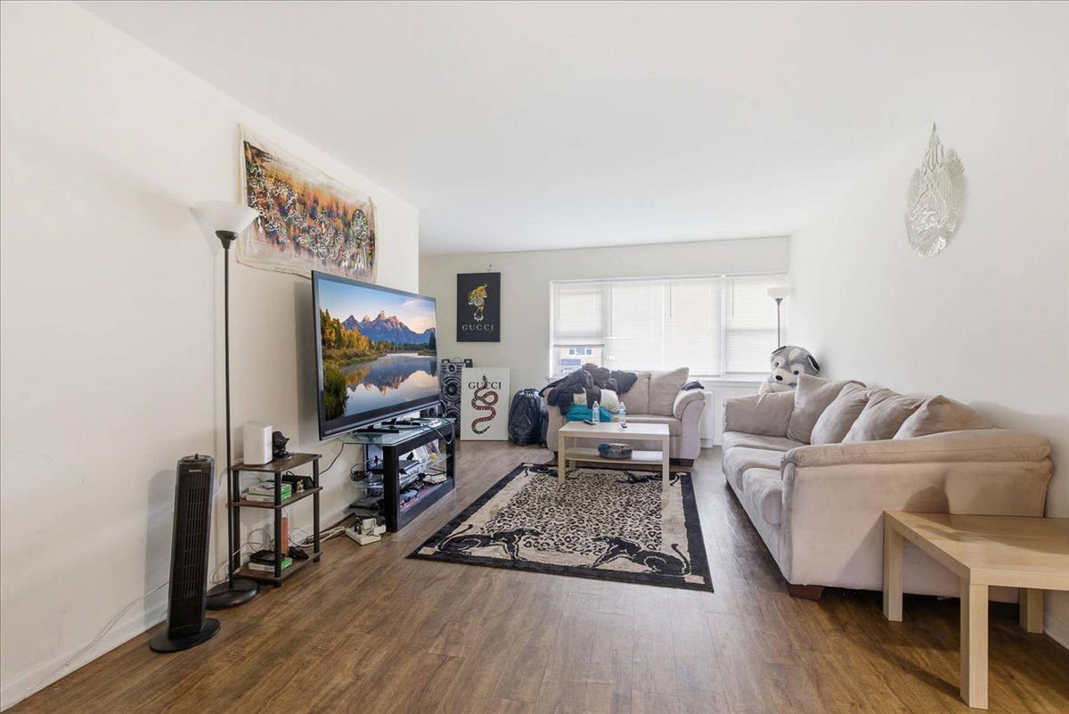 9620 Grand Avenue, Franklin Park, IL 60131