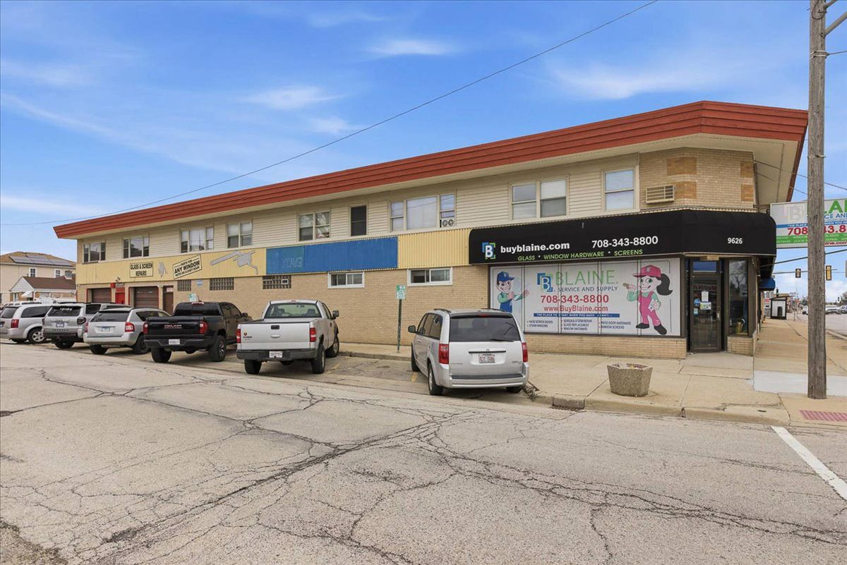9620 Grand Avenue, Franklin Park, IL 60131