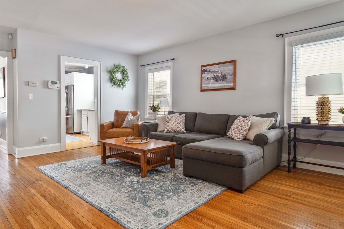 204 16th Street, Wilmette, IL 60091