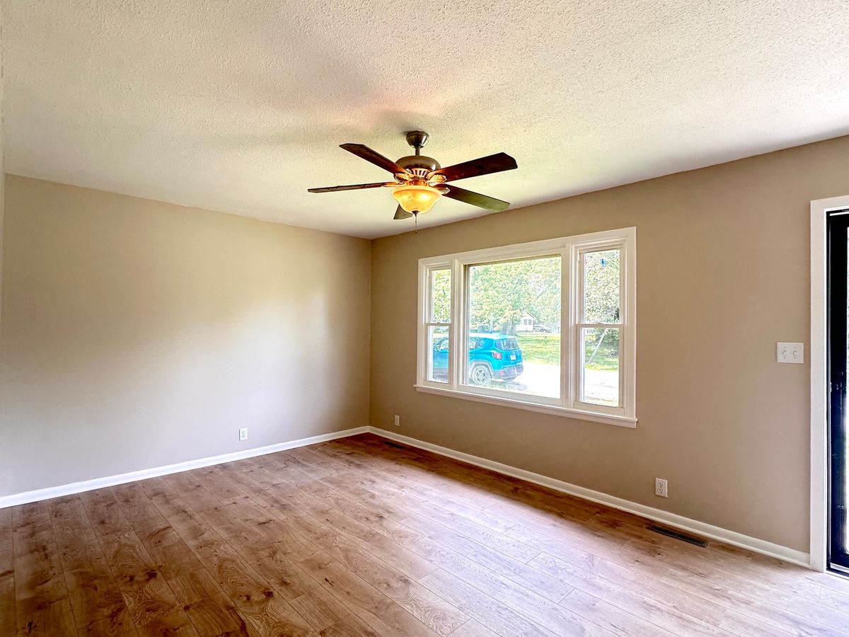 1020 S 22nd Street, Murphysboro, IL 62966