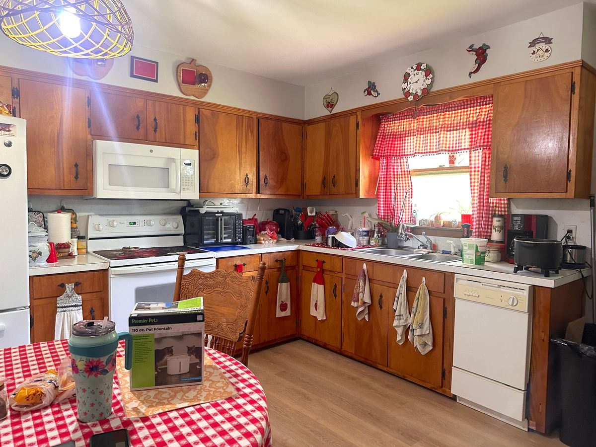 1020 S 22nd Street, Murphysboro, IL 62966