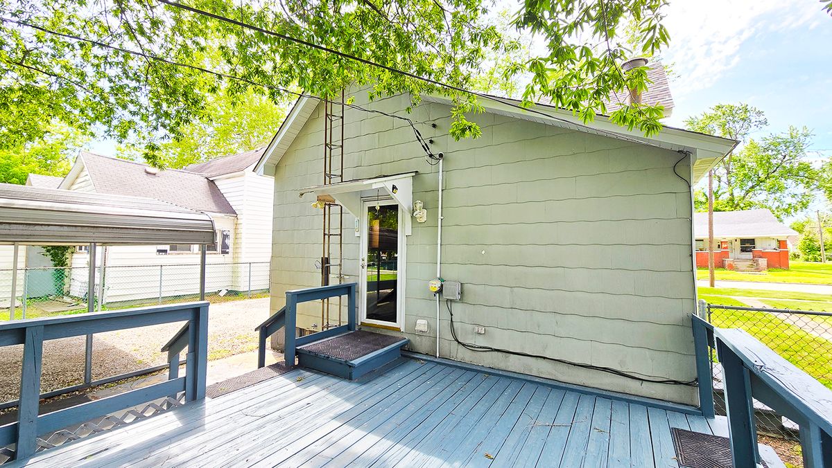 948 E Broadway, Centralia, IL 62801