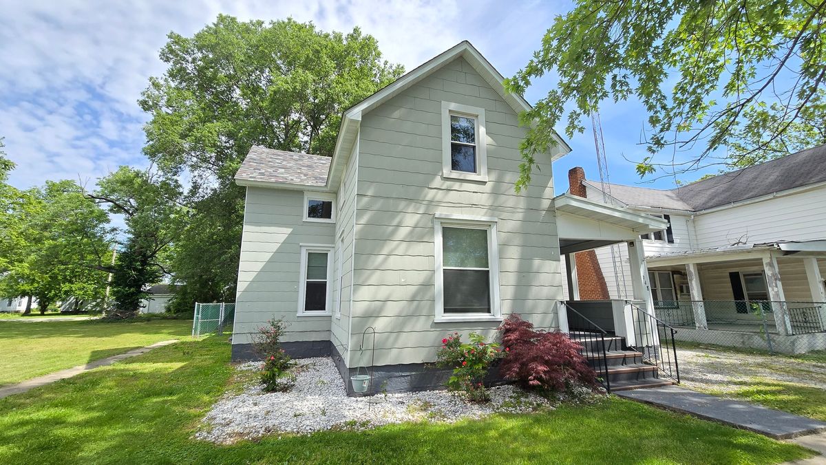 948 E Broadway, Centralia, IL 62801