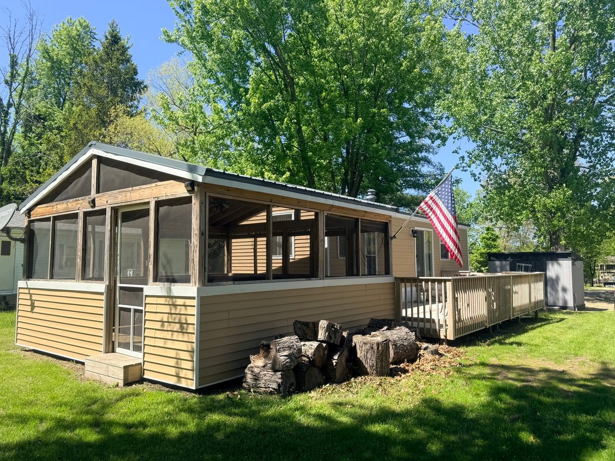 25-4 Woodhaven Lakes, Sublette, IL 61367