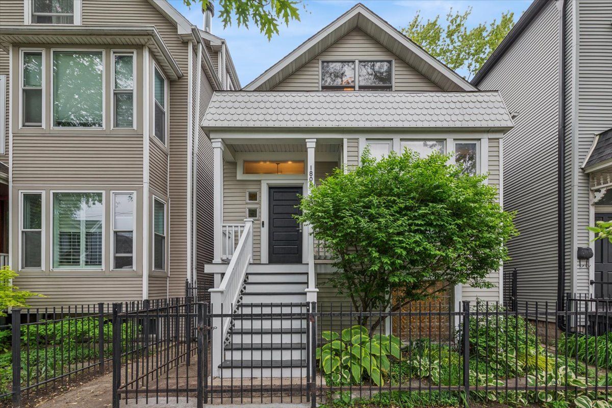 1808 School Street, Chicago, IL 60657