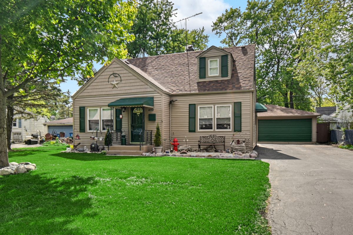 14332 Knox Avenue, Midlothian, IL 60445