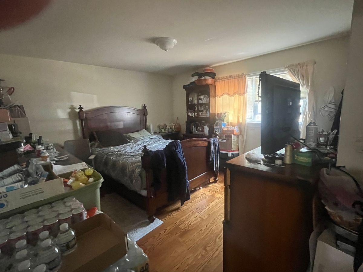 11205 Moraine Drive, Palos Hills, IL 60465