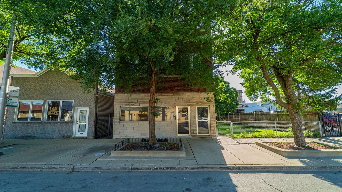 13351 Baltimore Avenue, Chicago, IL 60633