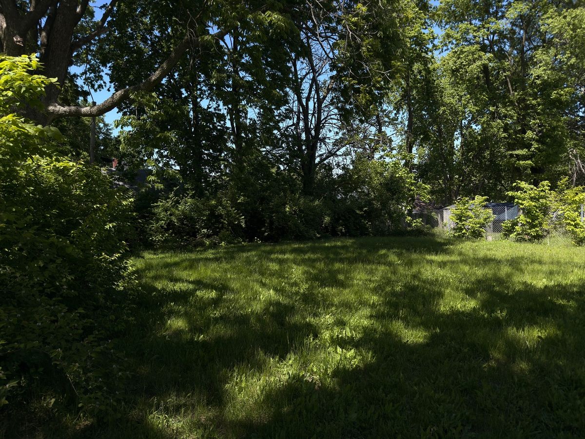 911 W Front Street, Bloomington, IL 61701