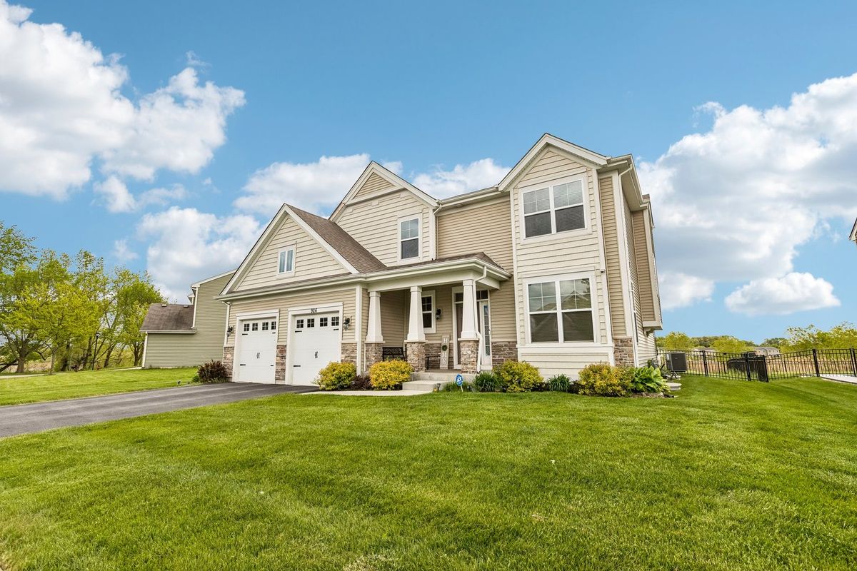 926 Catamaran Circle, Pingree Grove, IL 60140