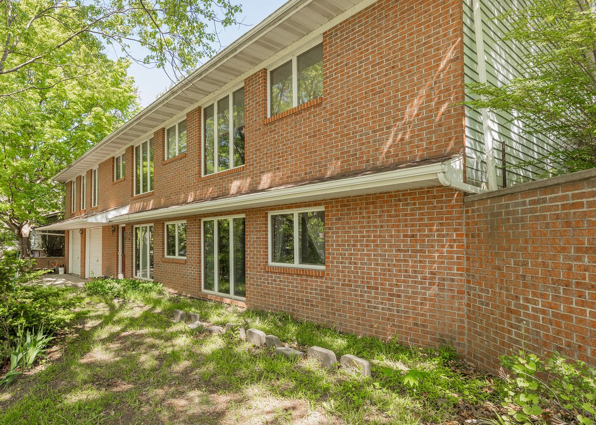9554 Rock River View, Colona, IL 61241