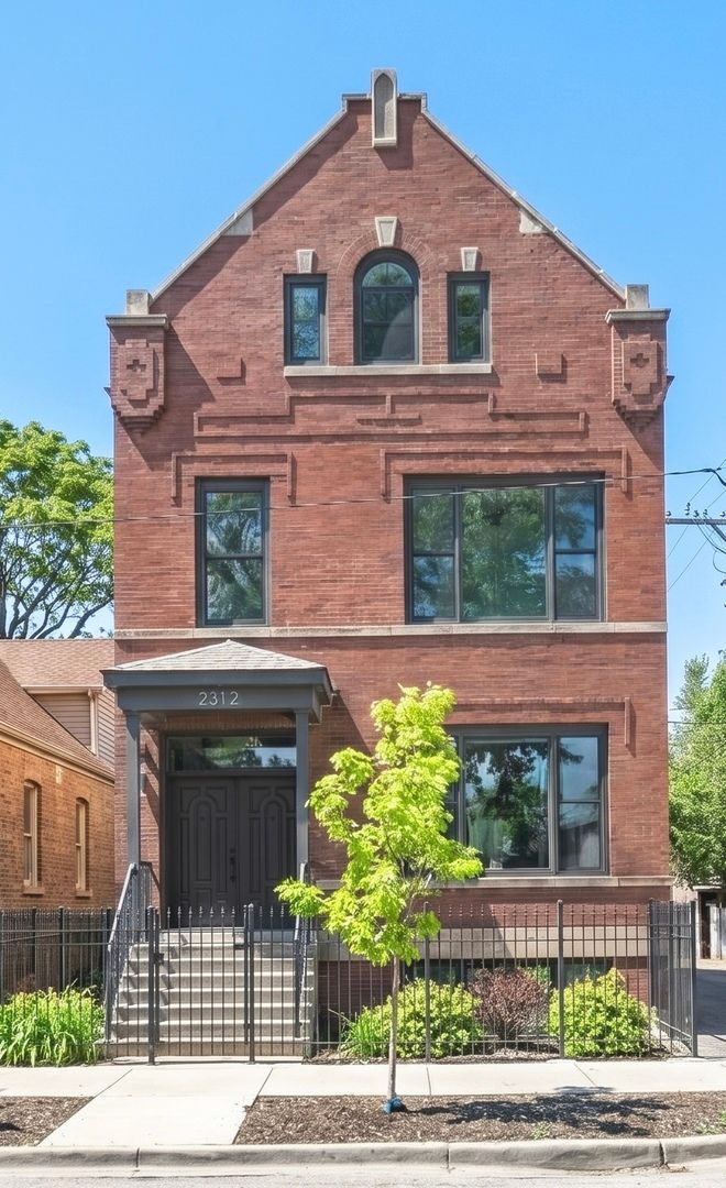 2312 Charleston Street, Chicago, IL 60647