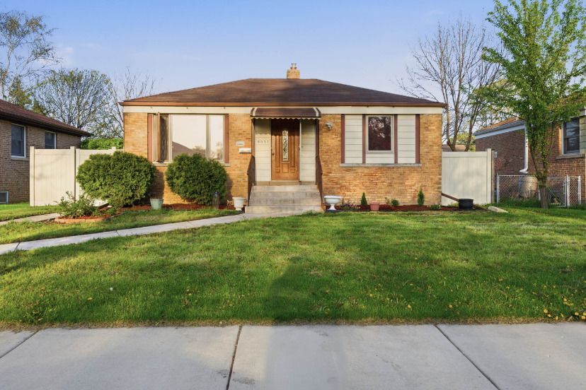 9035 Austin Avenue — Morton Grove, IL 60053