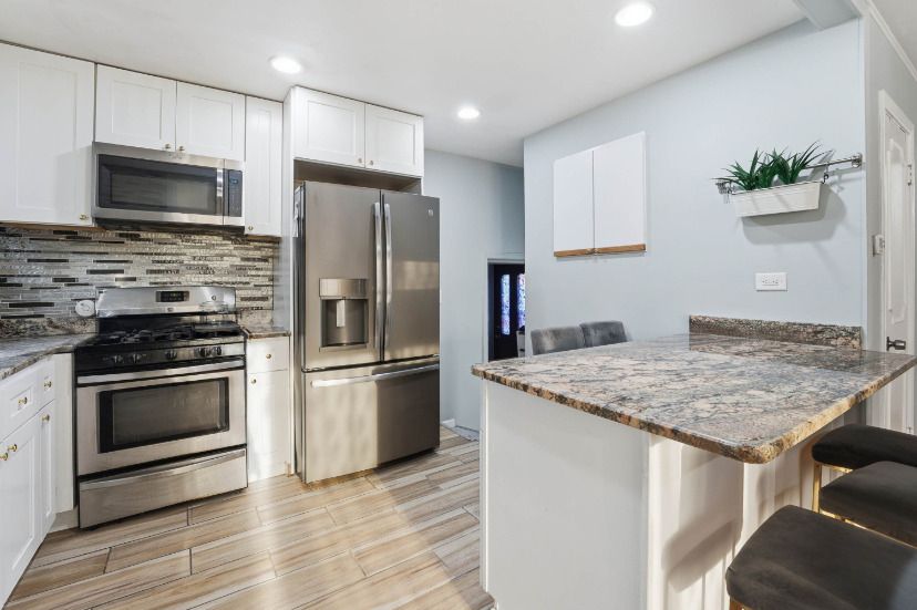 9035 Austin Avenue, Morton Grove, IL 60053