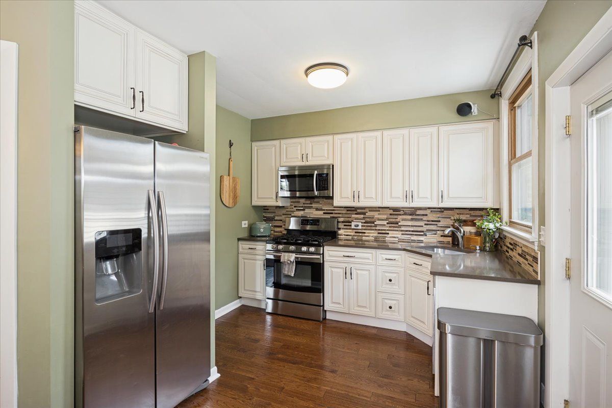 3534 Morton Avenue, Brookfield, IL 60513