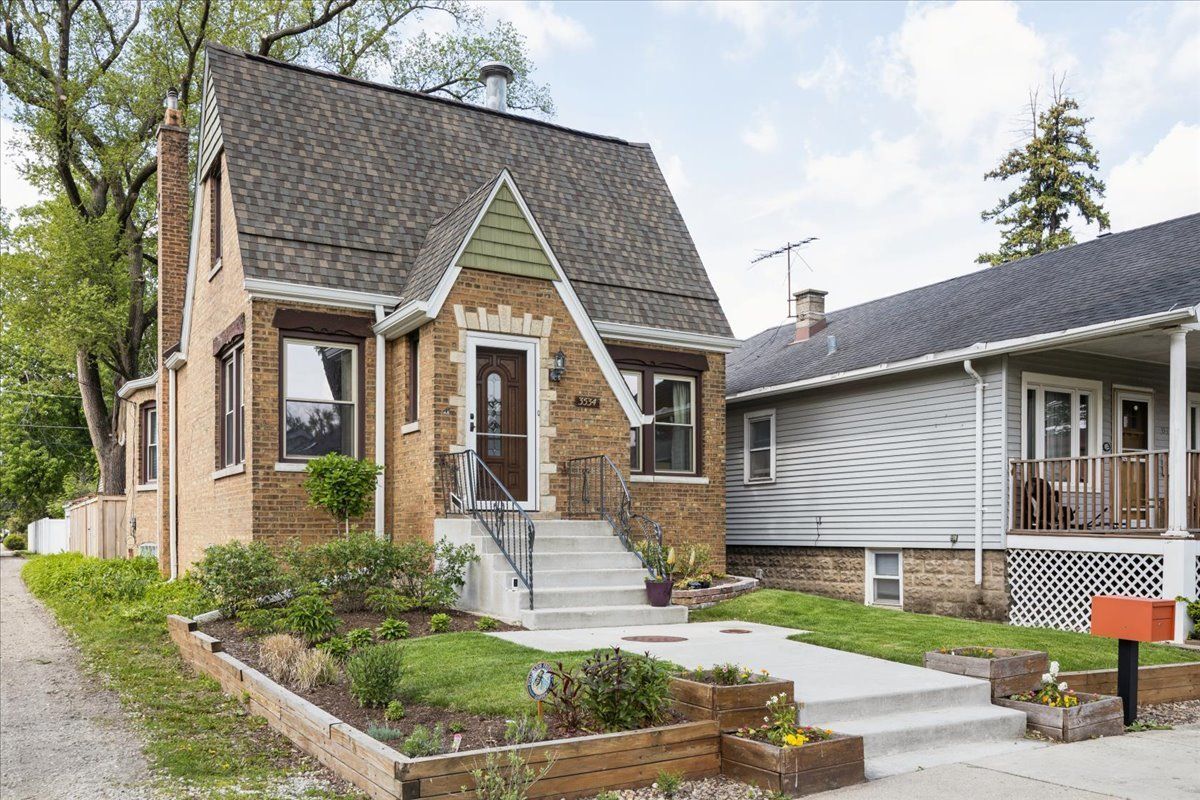 3534 Morton Avenue, Brookfield, IL 60513
