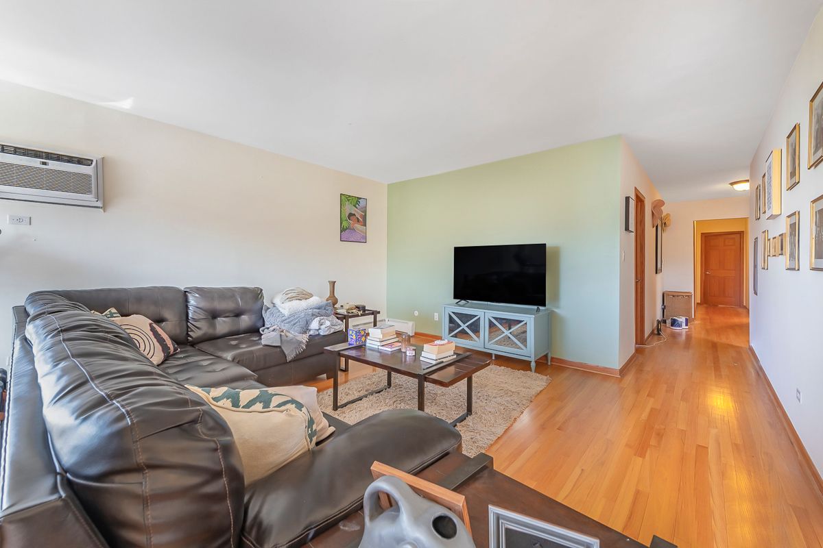 2033 Sherman Avenue #507, Evanston, IL 60201