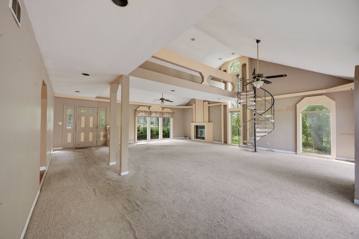 26830 N Huston Avenue, Wauconda, IL 60084