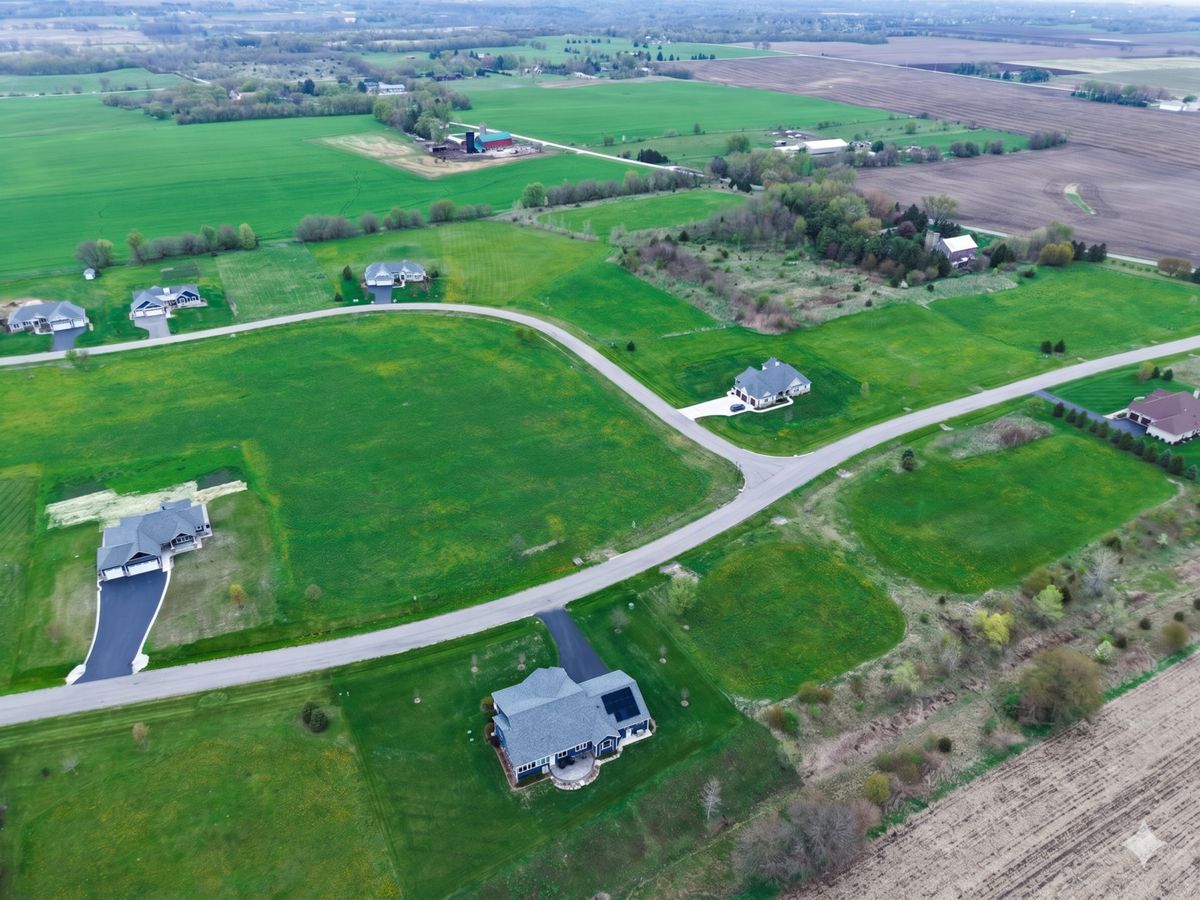 4701 Glacial Trail, Ringwood, IL 60072
