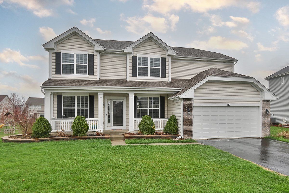 1110 Waterfront Lane — Pingree Grove, IL 60140
