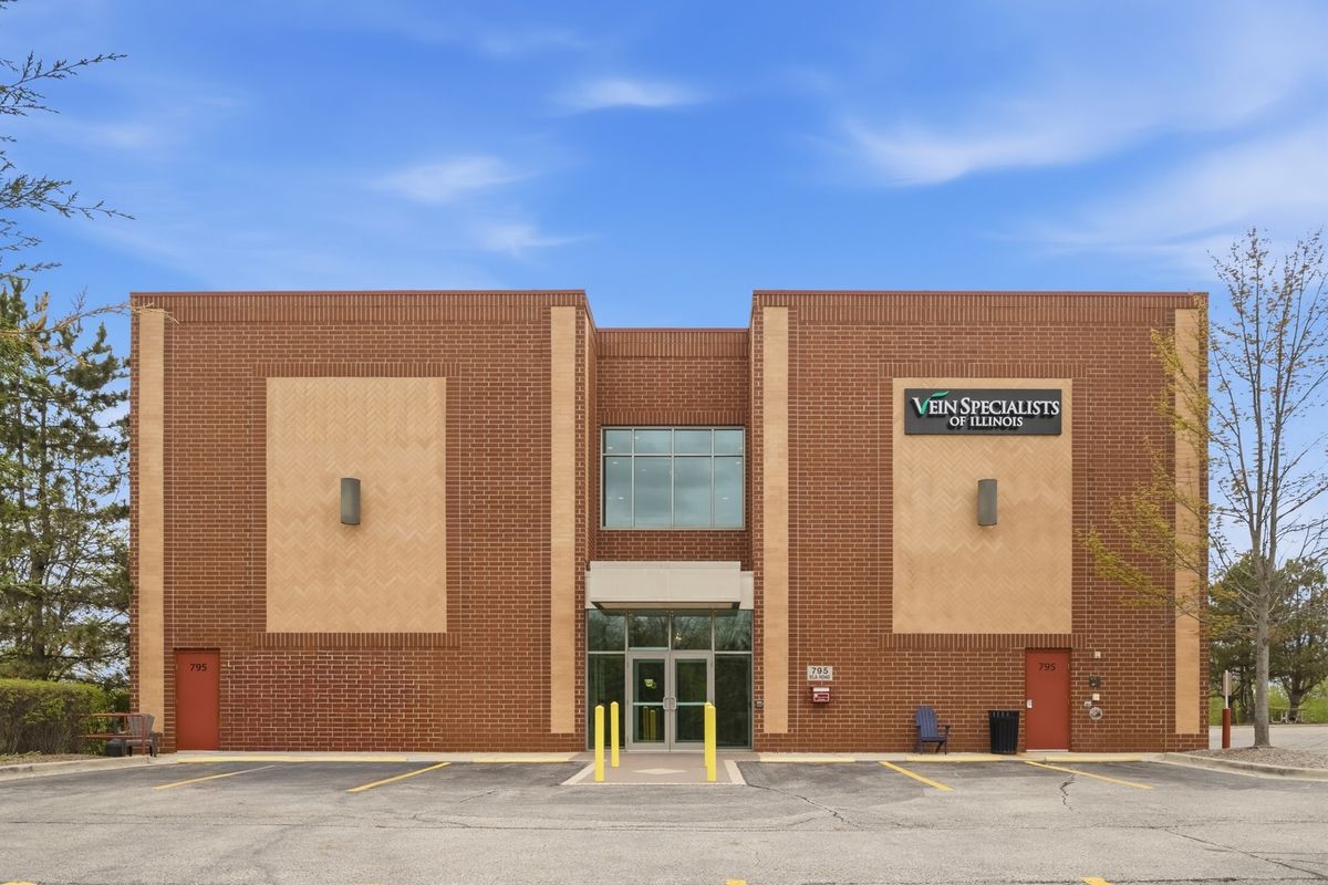 795 Ela Road, Lake Zurich, IL 60047