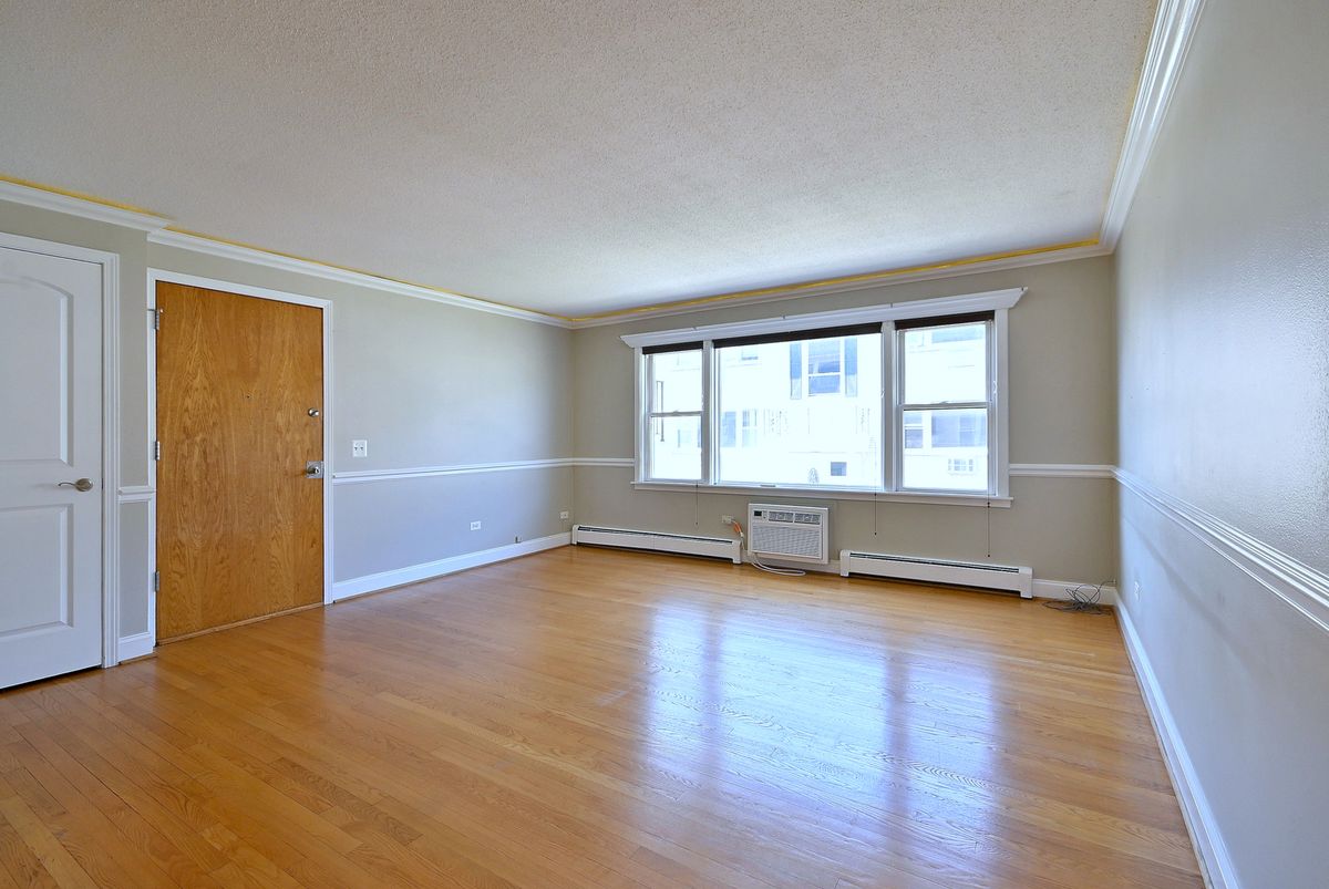4932 N Leonard Drive #2A, Norridge, IL 60706