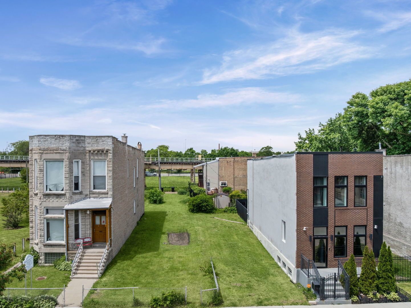 3808 S Wabash Avenue — Chicago, IL 60653
