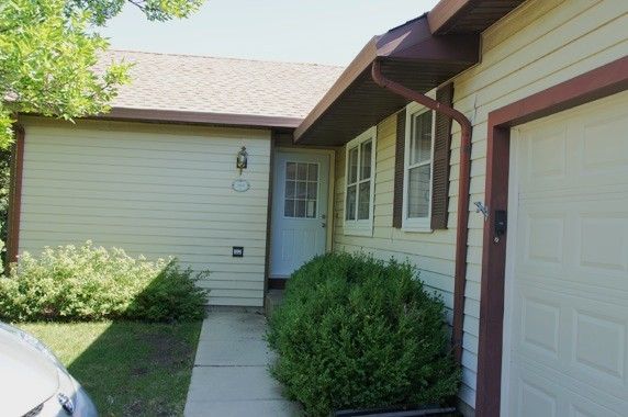 1900 Stanford Drive, Naperville, IL 60565