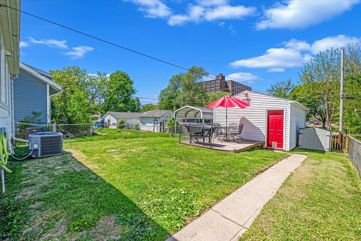 3118 9 1/2 Street, Rock Island, IL 61201