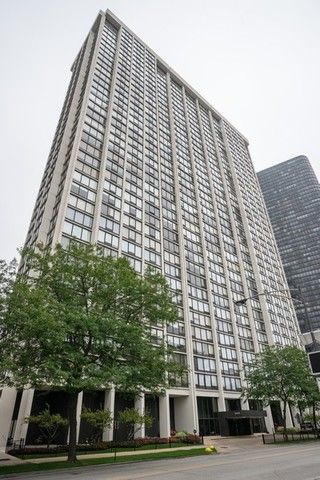 5445 Sheridan Road, Chicago, IL 60640
