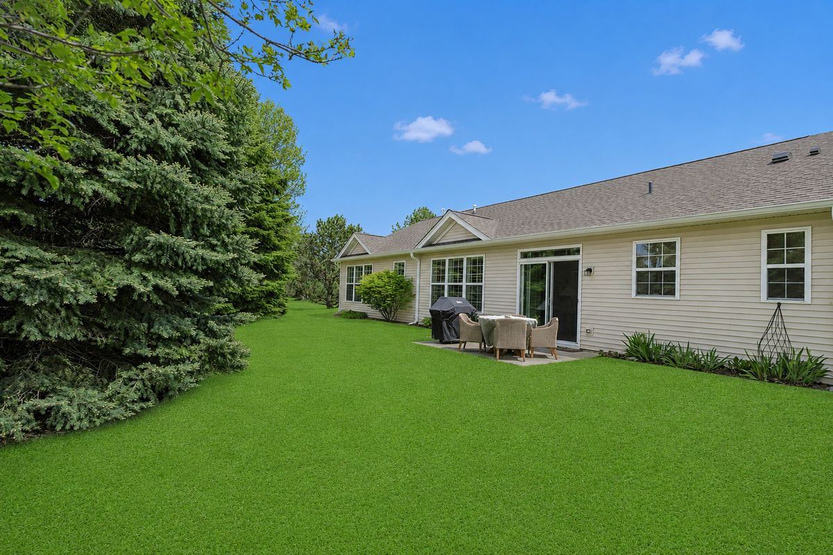 14028 Palisades Avenue, Huntley, IL 60142