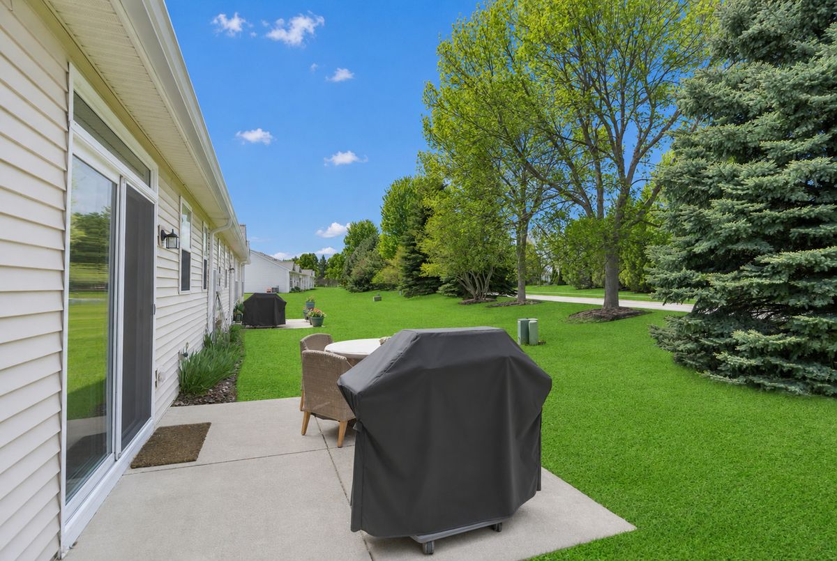 14028 Palisades Avenue, Huntley, IL 60142