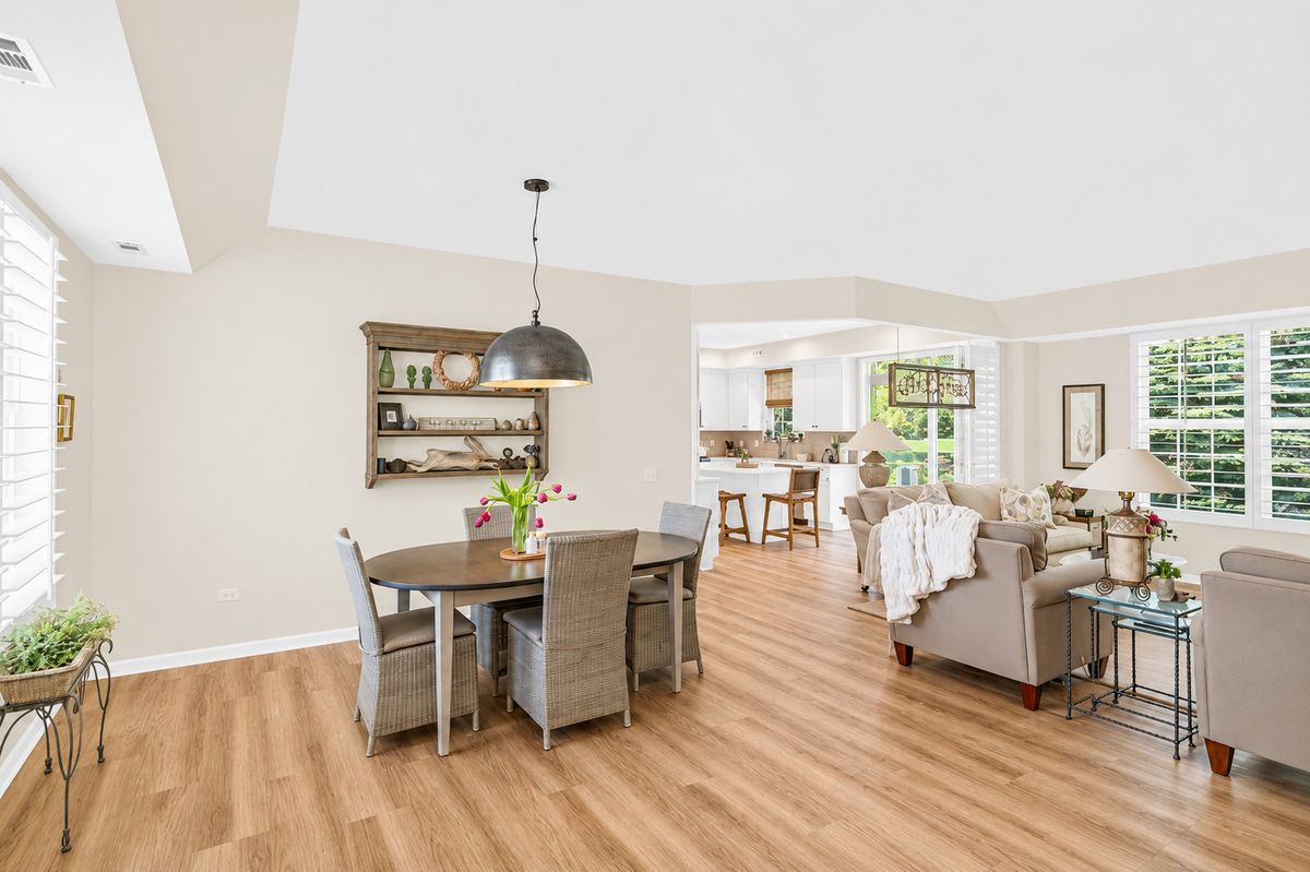 14028 Palisades Avenue, Huntley, IL 60142