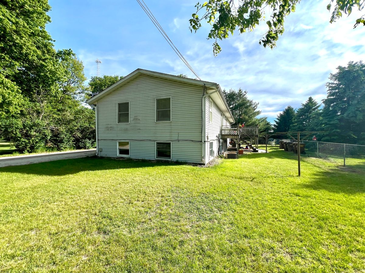 700 5th Avenue, Erie, IL 61250