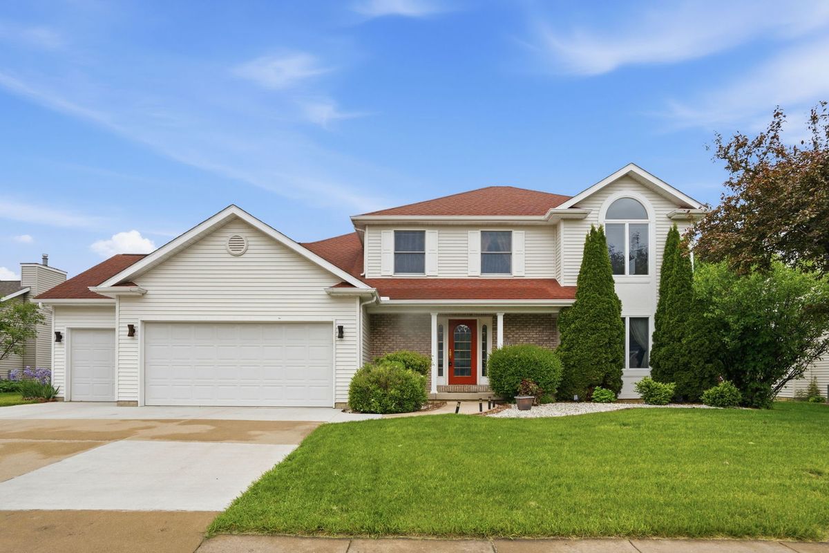 3415 79th Street, Moline, IL 61265