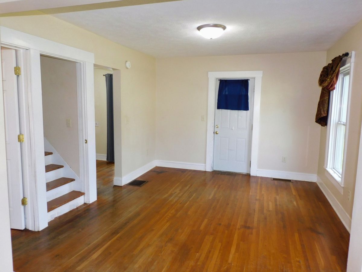 307 N 5th Street, Oregon, IL 61061