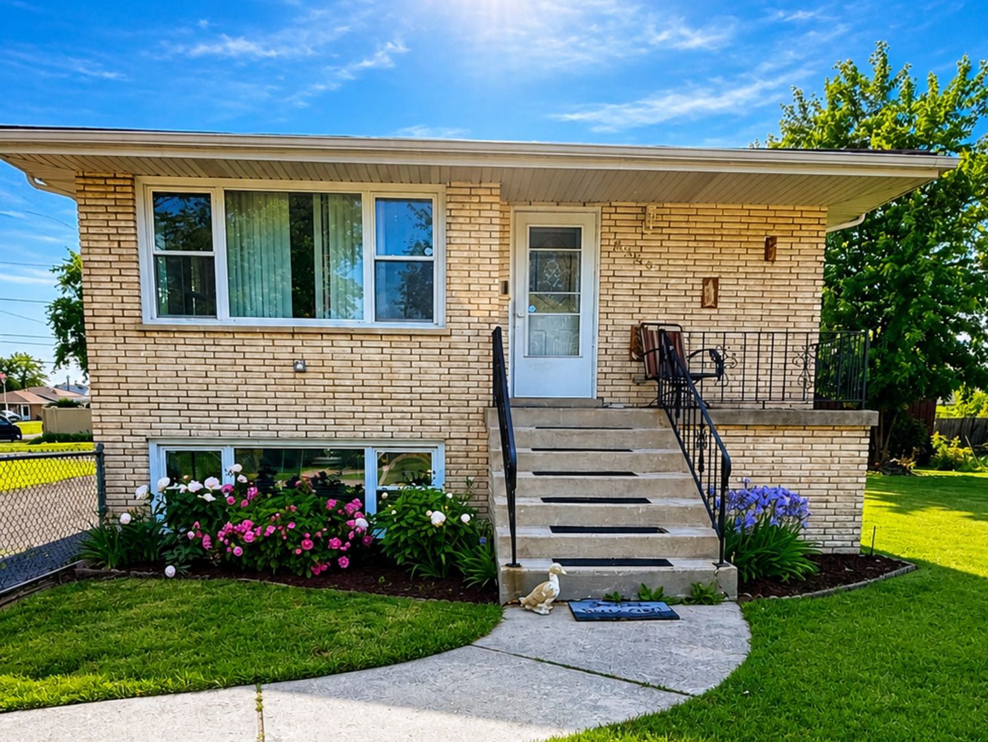 8356 S 78th Avenue — Bridgeview, IL 60455