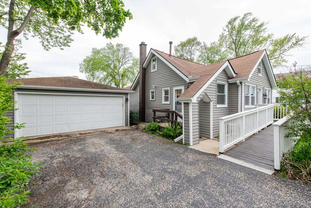 532 N Prospect Drive, Round Lake Park, IL 60073