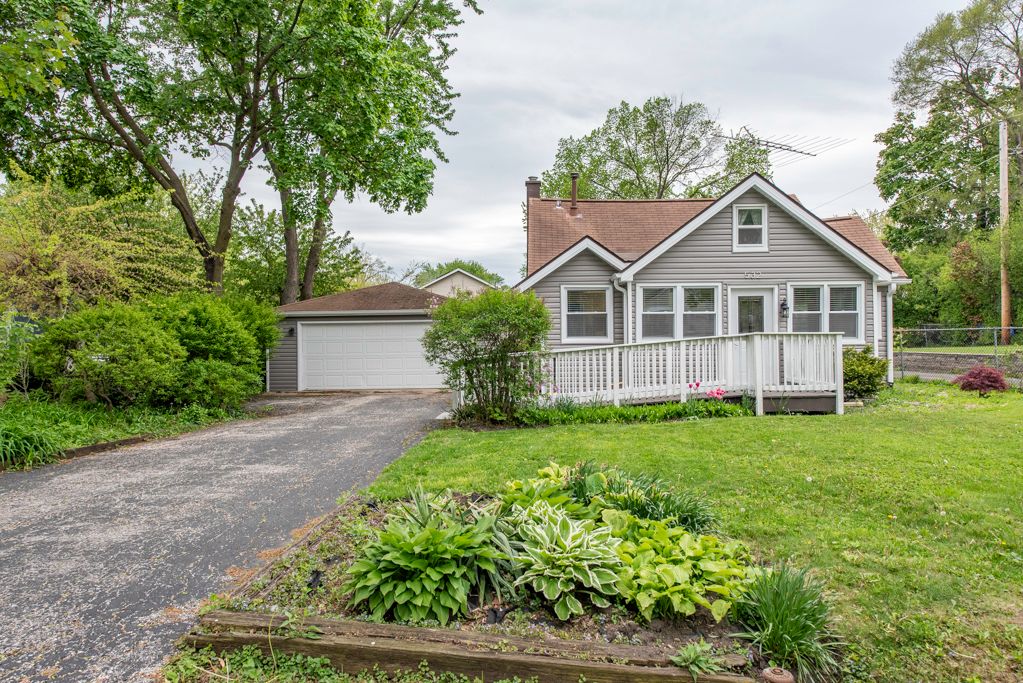 532 N Prospect Drive — Round Lake Park, IL 60073