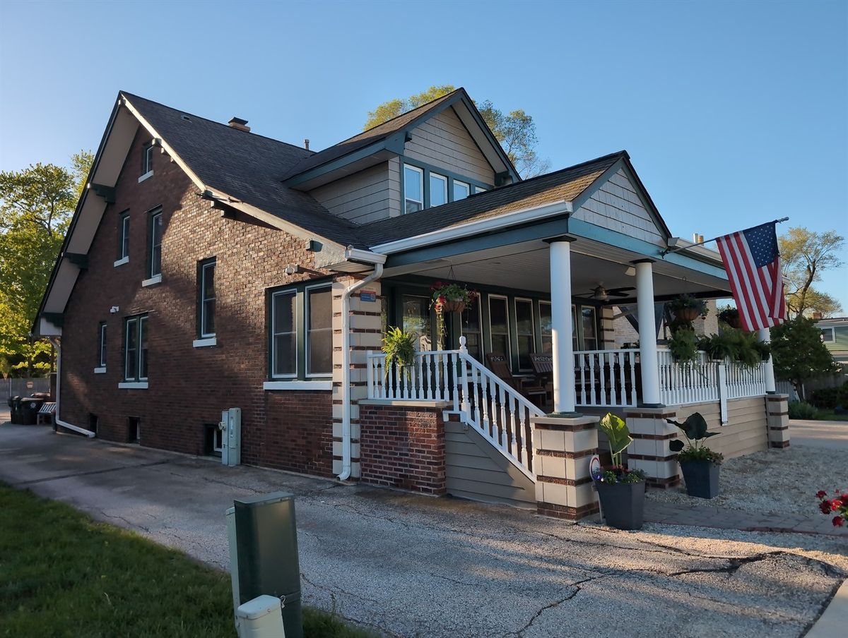 417 Hough Street, Barrington, IL 60010