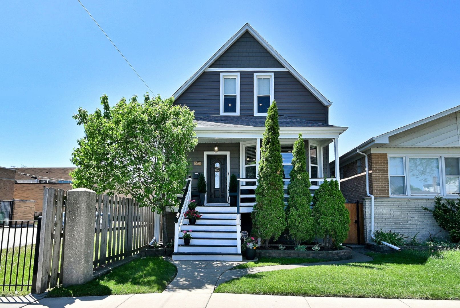 5831 W Leland Avenue — Chicago, IL 60630