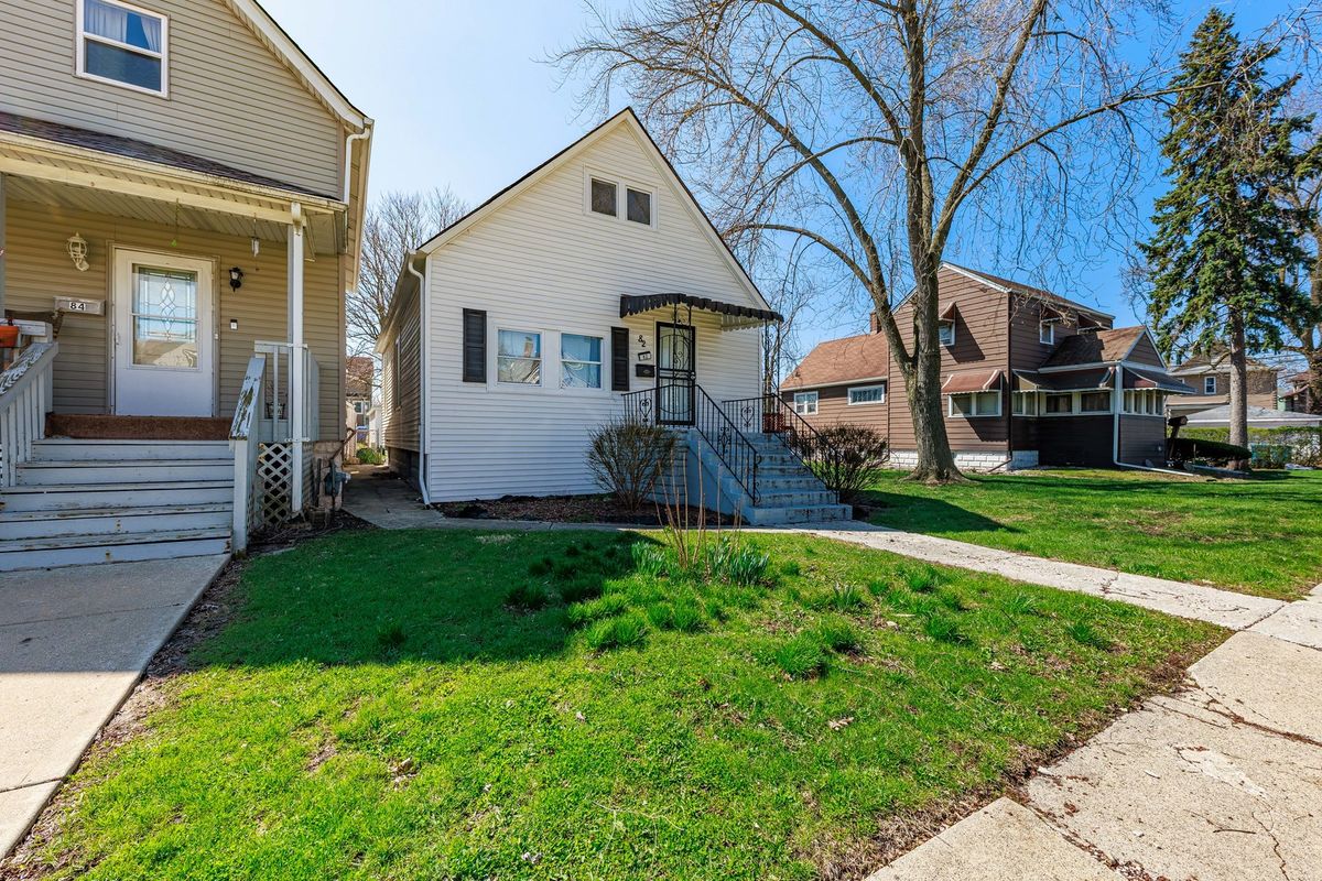 82 ISA Avenue, Chicago Heights, IL 60411