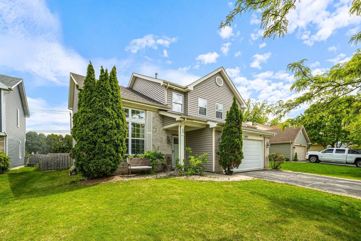 13827 Petersburg Drive, Plainfield, IL 60544