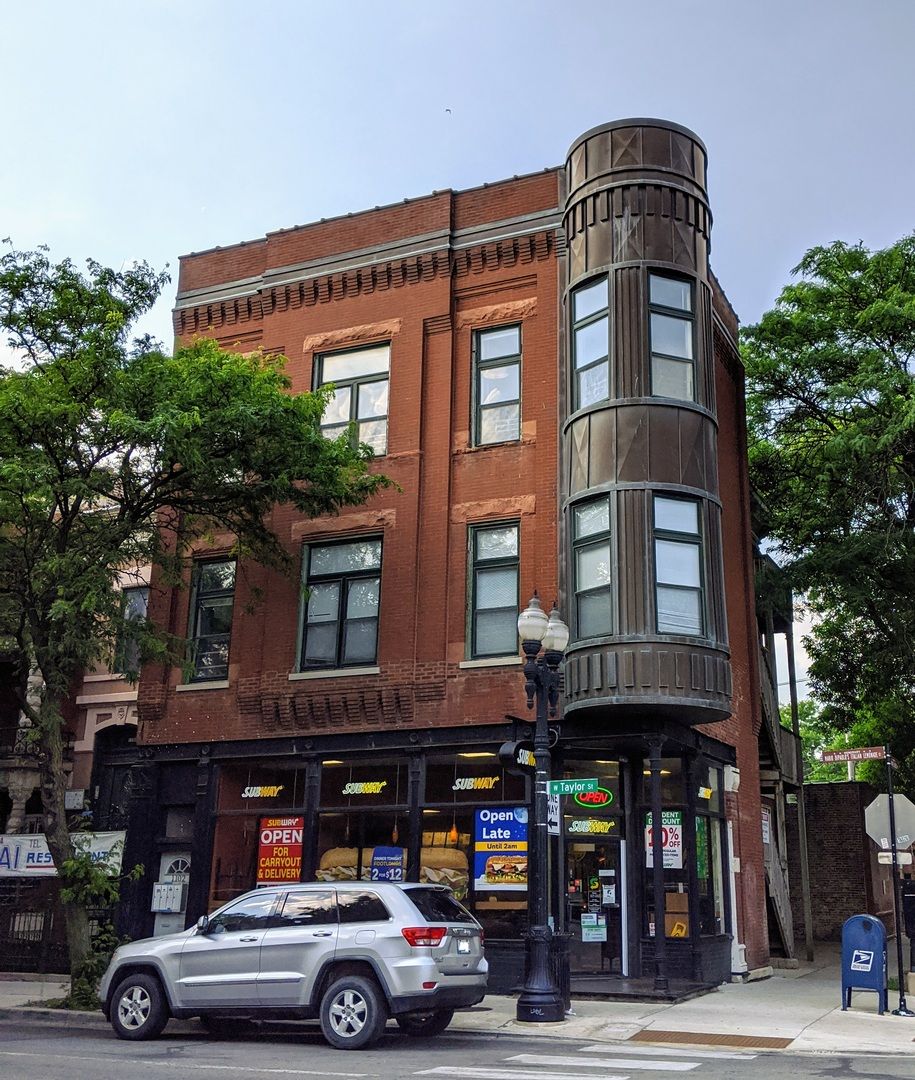 1100 Taylor Street, Chicago, IL 60607