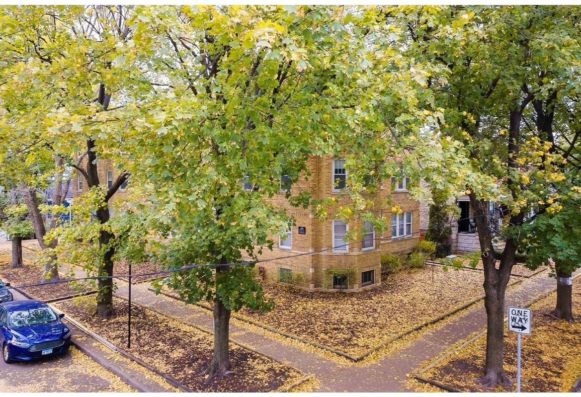 3703 Hoyne Avenue, Chicago, IL 60618