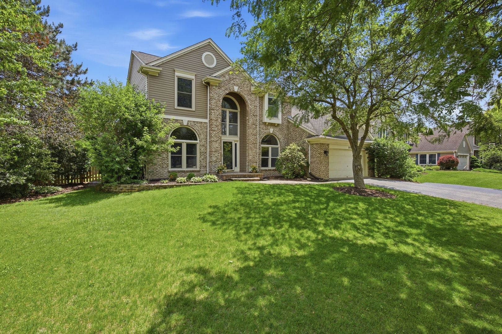 1497 Lilac Drive — Crystal Lake, IL 60014