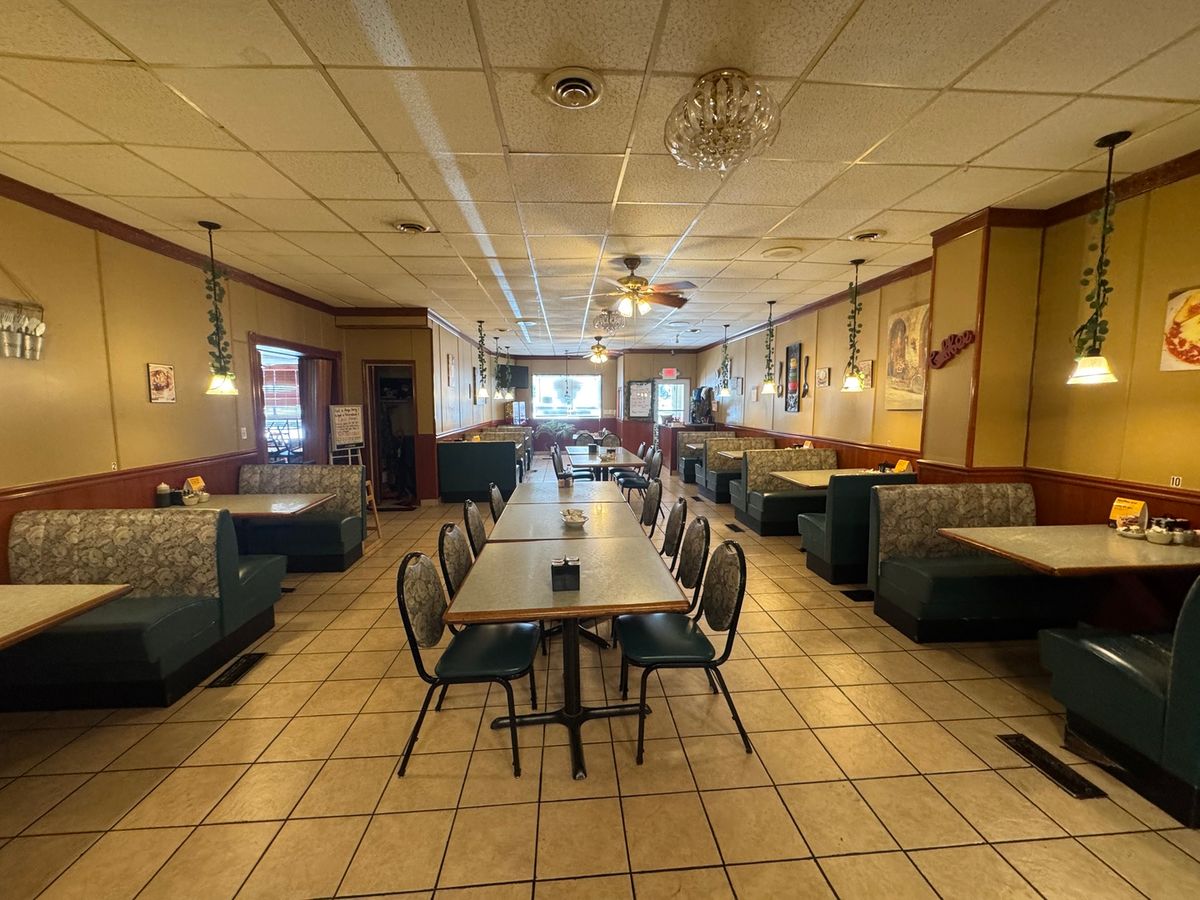 213 S College Avenue, Aledo, IL 61231