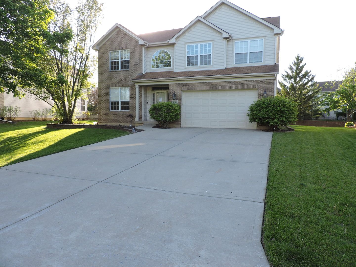 2906 Glenarye Drive — Lindenhurst, IL 60046