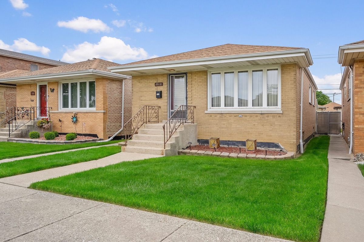 5918 Mason Avenue, Chicago, IL 60638